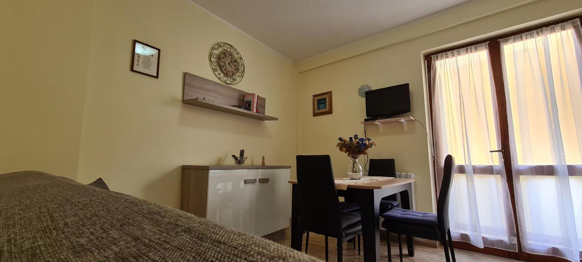 Em Holiday Apartment2 Quartu Sant'Elena Eksteriør billede